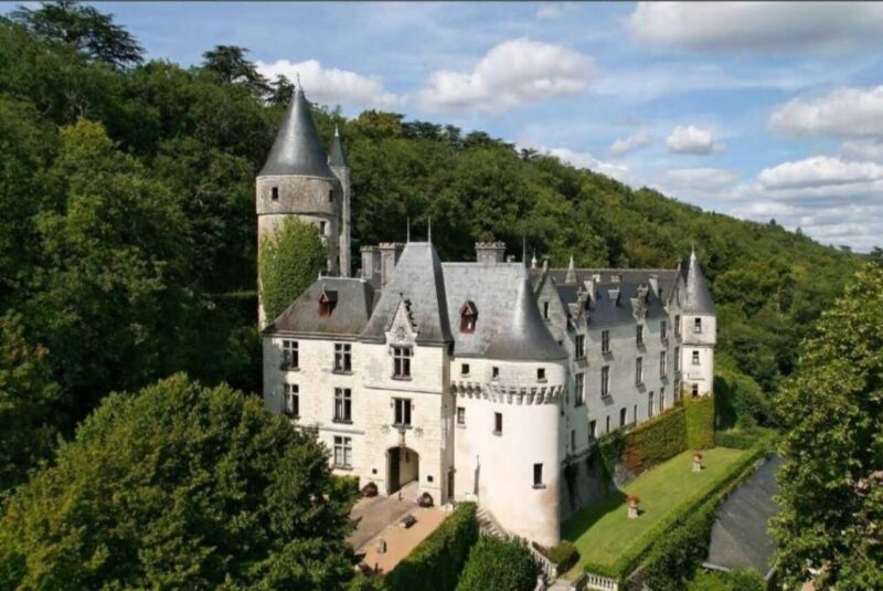 Loire Valley Royal Getaway: E-Bike Ride & Stay in a Château - Itinerary Highlights