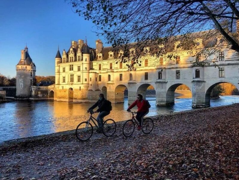 Loire Valley Royal Getaway: E-Bike Ride & Stay in a Château - Inclusions