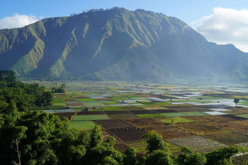 Lombok: Aik Belek Waterfall, Rinjani Lodge, & Malimbu Hill - Authenticity and Guide Quality
