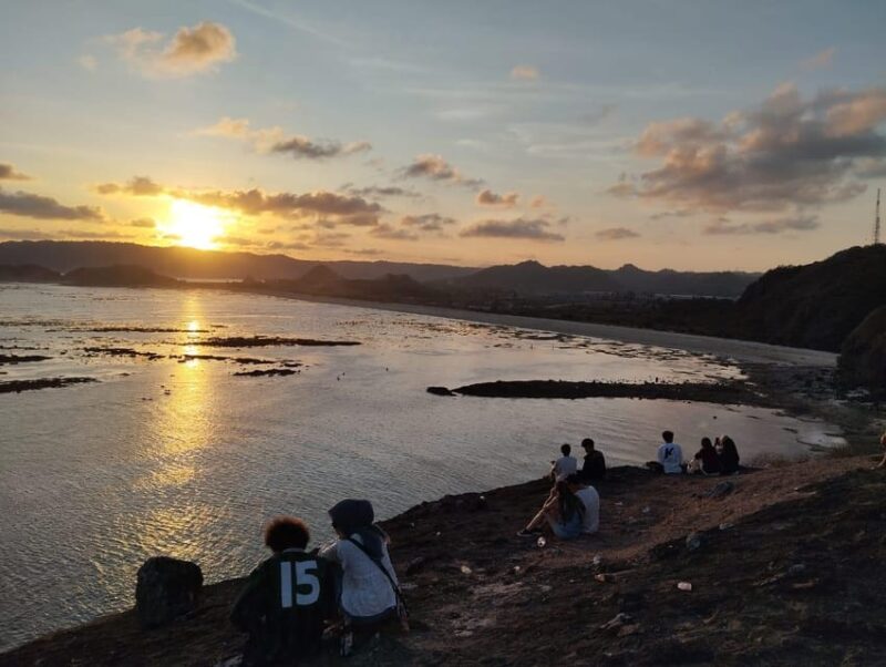LOMBOK : CAR DRIVER CHARTER FOR LOMBOK TOURS - Cultural Experiences and Highlights