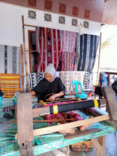 Lombok : Culture & South Beach Private Day Tour - Cultural Villages