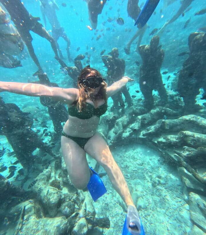Lombok: Gili Islands Glass Bottom Boat Tour with Snorkeling - Key Points