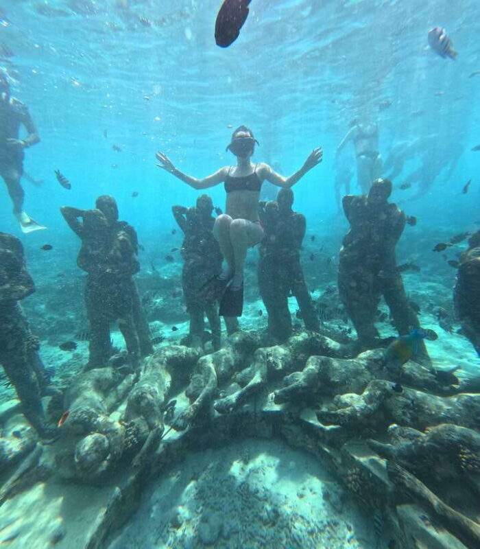 Lombok: Gili Islands Glass Bottom Boat Tour with Snorkeling - Considerations & Tips