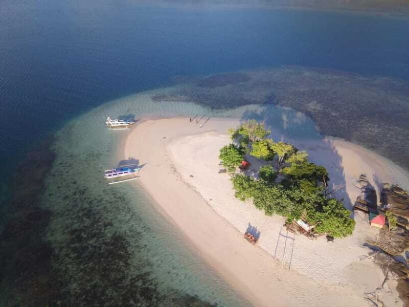 Lombok: Gili Nanggu, Gili Sudak, and Gili Kedis Boat Tour - Lunch Break at a Local Restaurant  