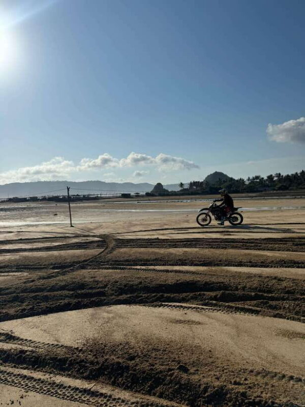 Lombok: Kuta Dirt Bike Adventure with Stunning Sunrise Views - Points to Consider