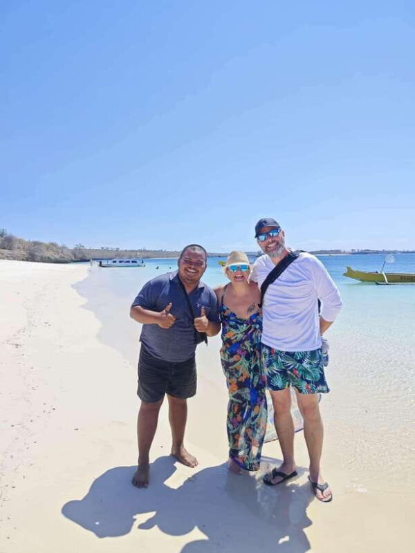 Lombok : Pink Beach Boat Trip ( Full Day + Snorkeling ) - Key Points