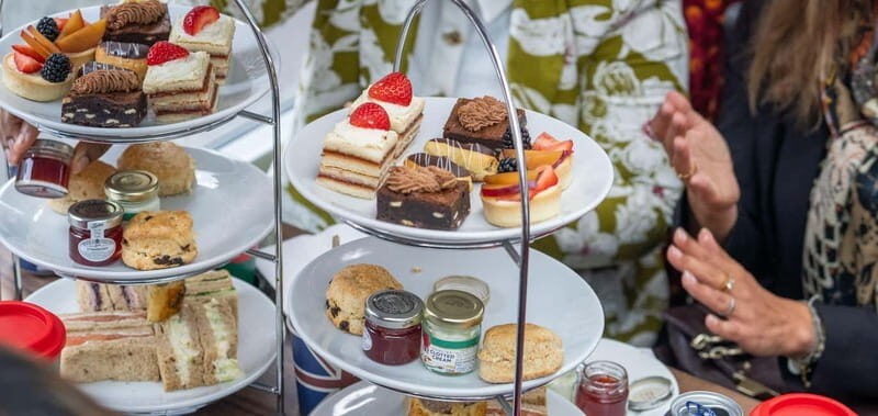 London: Afternoon Tea Bus & Buckingham Palace Entry Option - Optional Upgrades and Extras