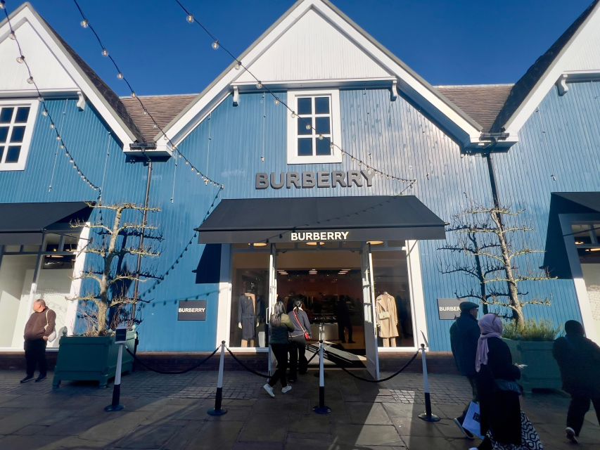 London: Bicester Village Private Vehicle Round Trip Transfer - Whats Included