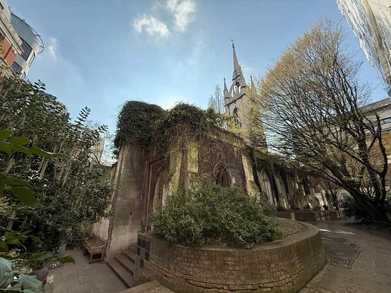 London Blitz Tour - Explore City of London Wartime History - An Honest Look at the London Blitz Tour