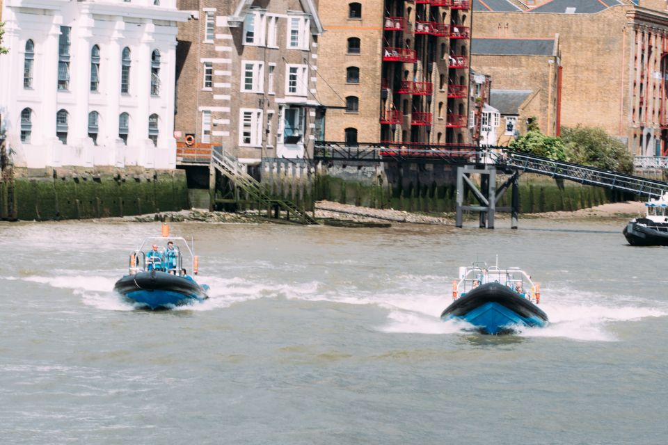London: Bond for Day Tour – All Inclusive & Speedboat | Travel Buddies