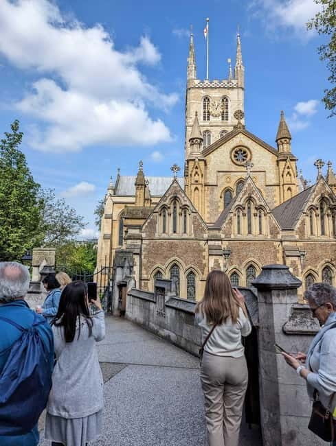 London: Borough Market Food Tour with Local Guide - The Sum Up  
