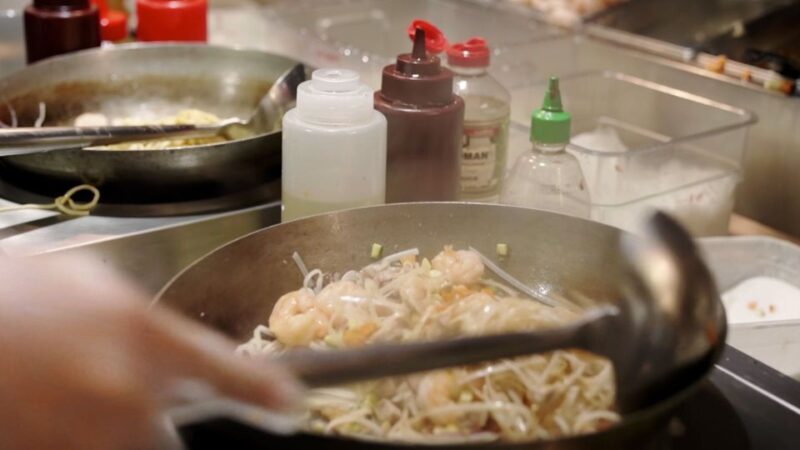 London: British Food Treasure Hunt With Gourmaze - How Does the Experience Unfold?