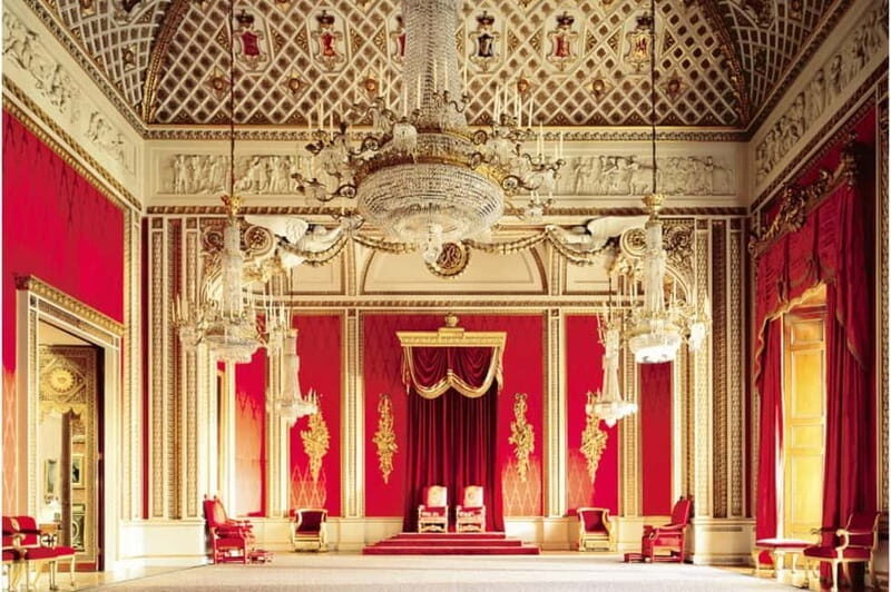 London: Buckingham Palace and Tea at Royal Horseguards Hotel - Key Points