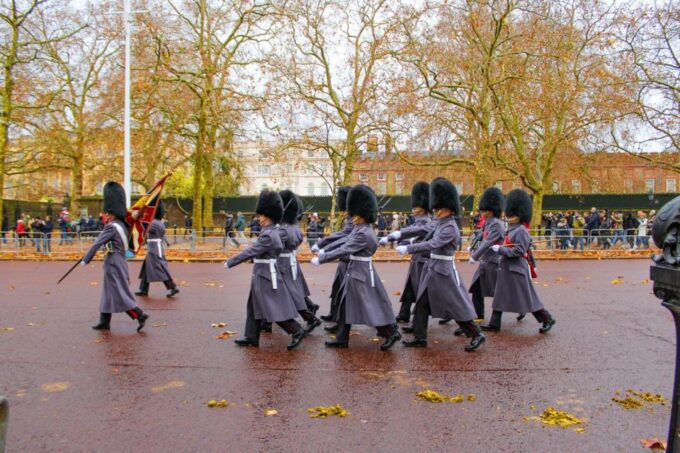 London: Buckingham Palace & Changing of the Guard Experience - Customer Feedback and Ratings