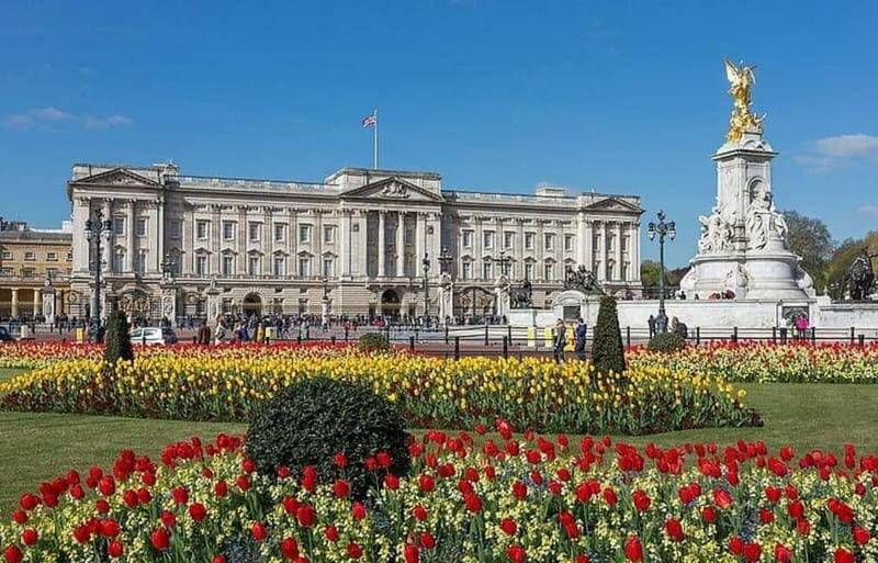 London: Buckingham Palace & Royal City Walking Tour - The Itinerary in Detail