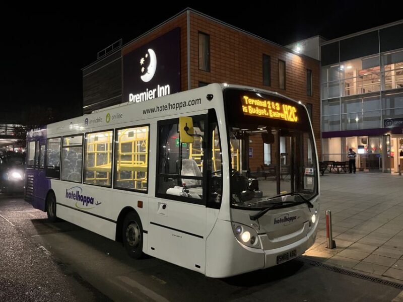 London: Bus Transfer Between Heathrow Airport & Premier Inn - Booking and Payment