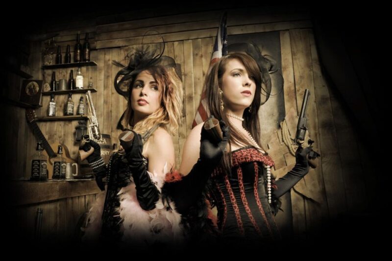 London, Camden: Old Time Eras Dress Up and Photo Shoot - Photography Session and Slideshow