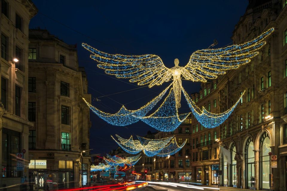 London: Christmas Eve City Tour With Dinner & Midnight Mass - Dinner Experience