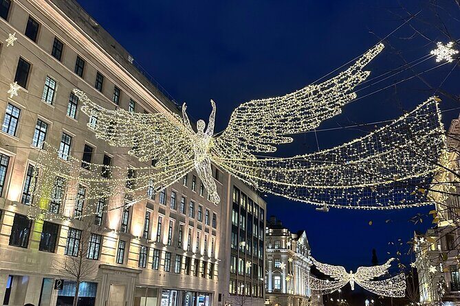 London Christmas Lights Guided Tour With Christmas Music - Who Would Love This Tour?
