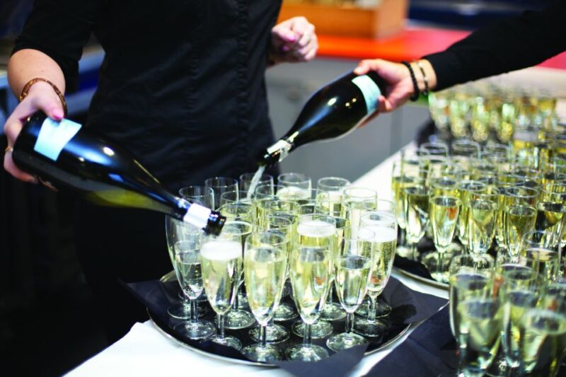 London: Christmas Party Lunch Cruise - Culinary Delights Onboard