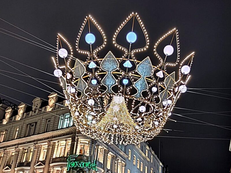London Christmas Sparkle Walking Tour Small Group - Who Will Love This Tour?