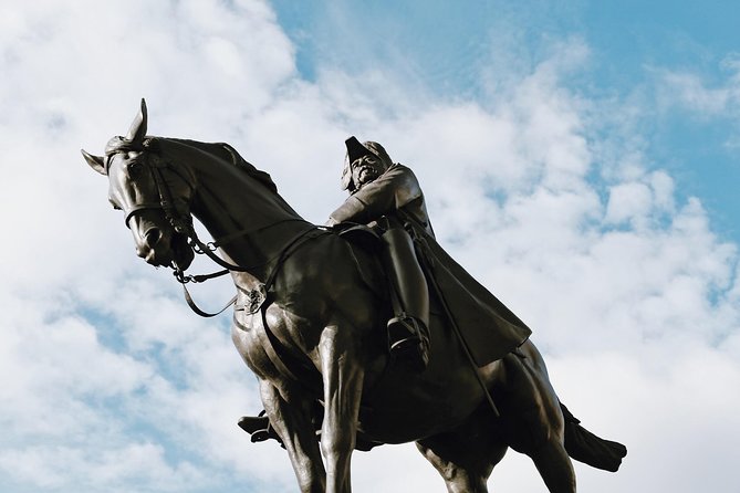 London City Center W/ Westminster Abbey Entry - Semi-Private Tour - Discover Londons Historical Sites