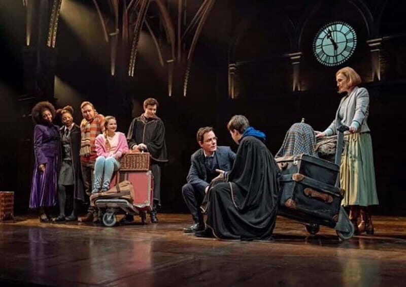 London: Deluxe Harry Potter Tour with Cursed Child Tickets - The Itinerary in Detail