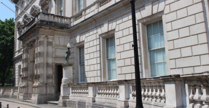 London: Downton Abbey Guided Walking Tour - Booking and Participant Selection