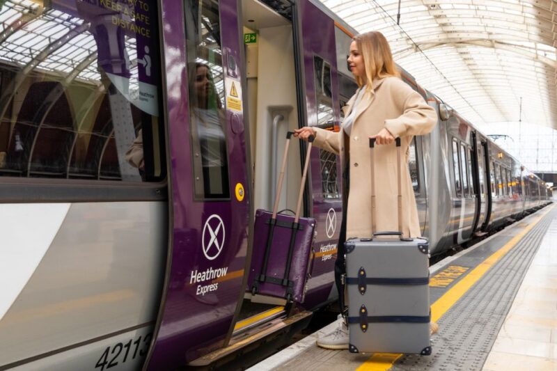 London: Express Train Transfer To/From Heathrow Airport - Good To Know