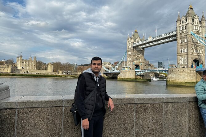 London Famous Landmarks Small-Group Walking Tour - Good To Know