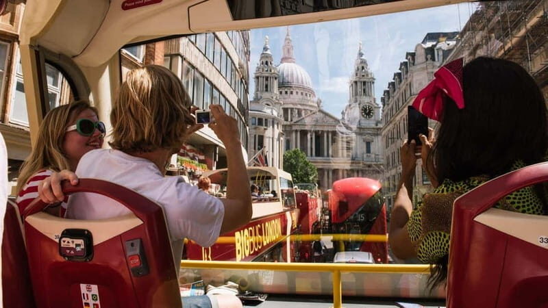 London from Edinburgh by Rail with Sightseeing & London Eye. - FAQ