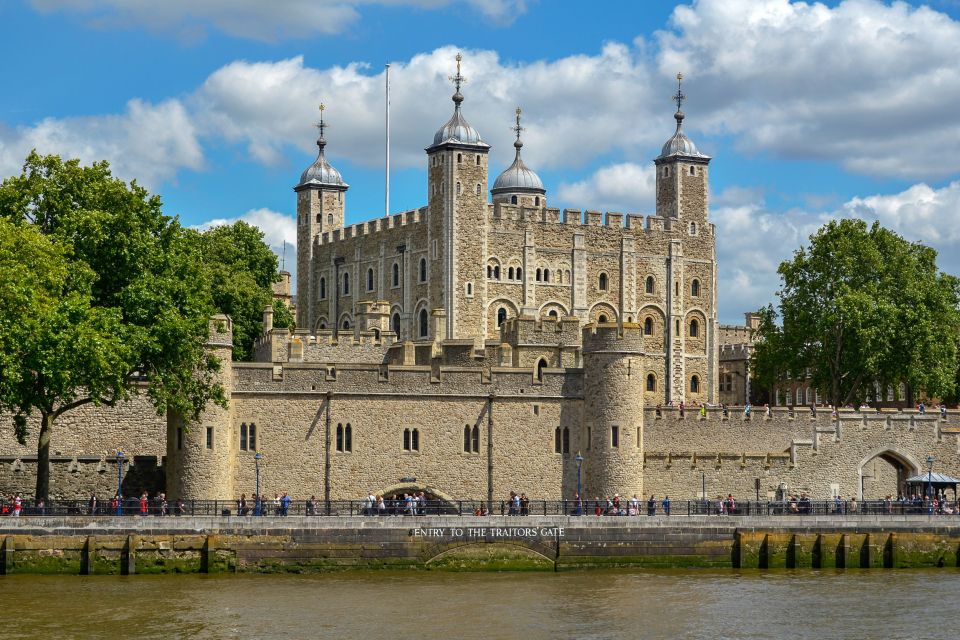 London: Full-Day Sightseeing Bus Tour With River Cruise - Itinerary Highlights
