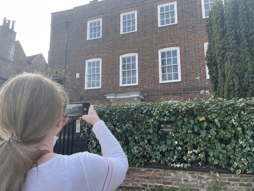 London: George Michael Tour by Black Taxi - Highlights of the Experience