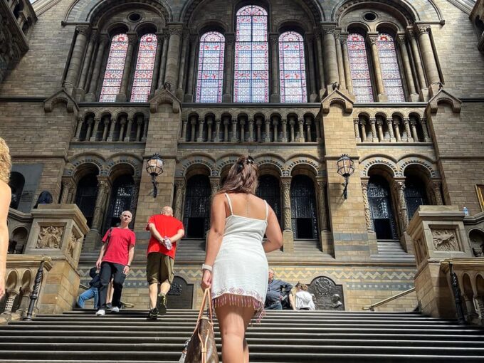 London: Guided Exploration at the Museum of Natural History - Discovering the Wonders of Earths Geological Processes