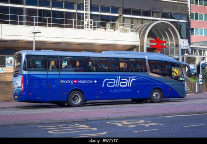 London Heathrow Airport: Coach Travel From/To Reading - Schedule and Timetable