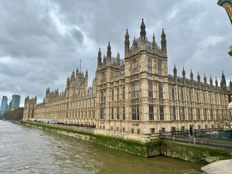 London Highlights Walking Tour with Licenced Tour Guide - Starting Point: Parliament Square