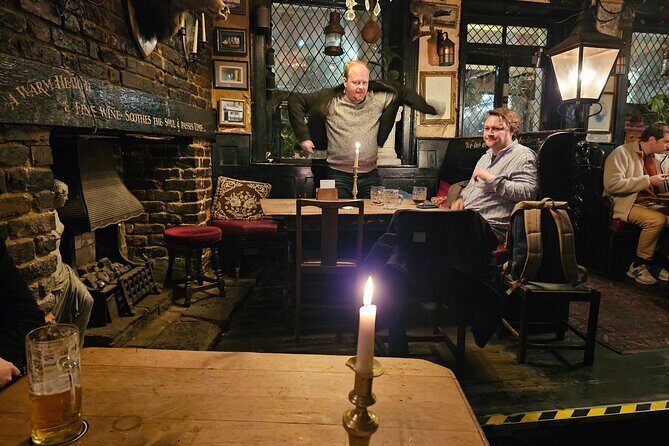 London Historical Pub Tour with Pilgrims and Pirates - An Inside Look at the Tour Experience