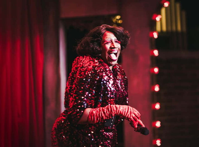London: International Stand Up Comedy Show - The Audience and Age Restrictions