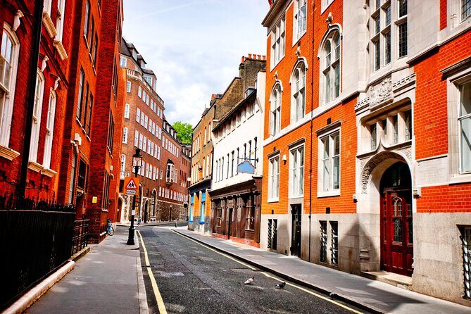 London Local Fashion Designers Shopping Tour with a Stylist - The Sum Up