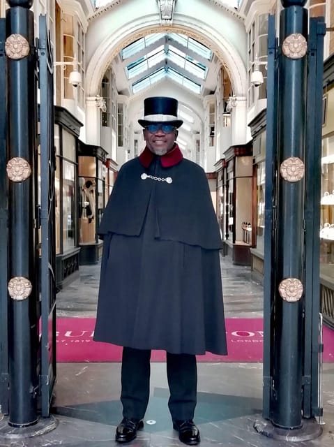 London: 'London Rocks!' Private Music Walking Tour in Soho - A Deep Dive into the Tour Experience