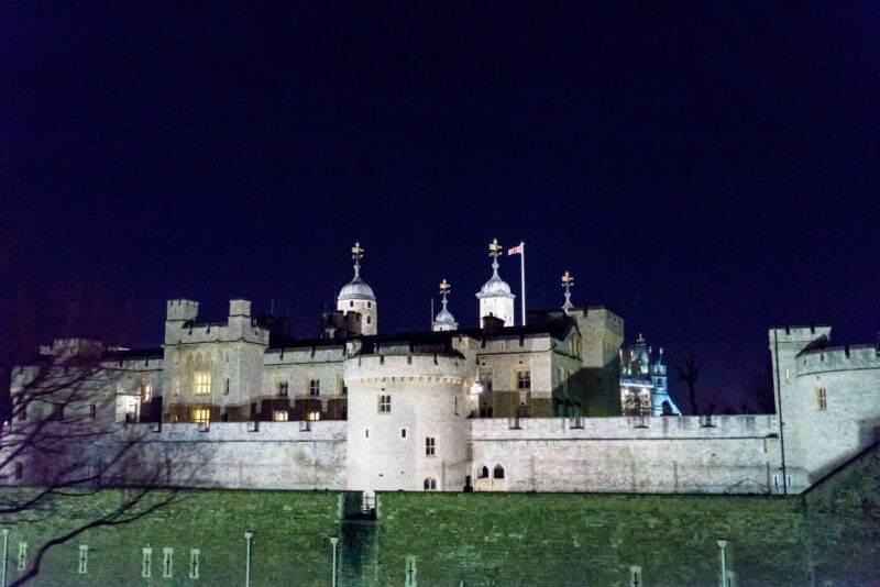 London: Nighttime Open-Top Bus Sightseeing Tour - Important Information