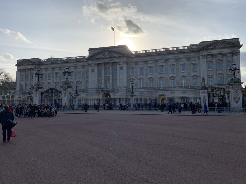 London: Private 3-Hour Family-Friendly Highlights Tour - Frequently Asked Questions