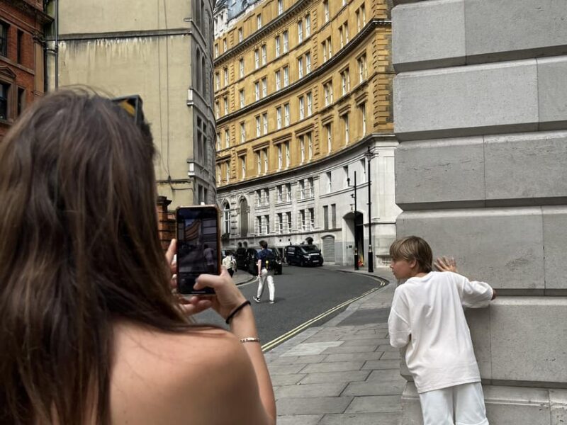 London: Private Magic Harry Potter Tour with Top Magician - An Overview of the Tour Experience