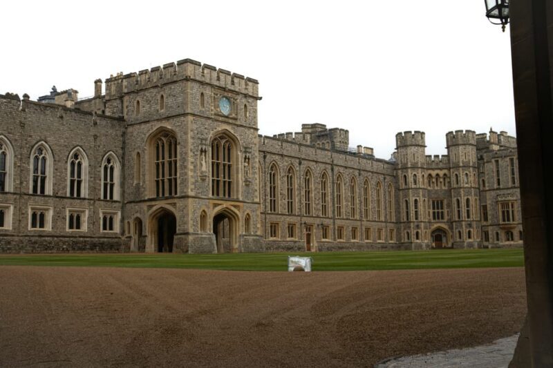 London: Private Tour to Windsor Castle, Stonehenge & Bath - Introduction