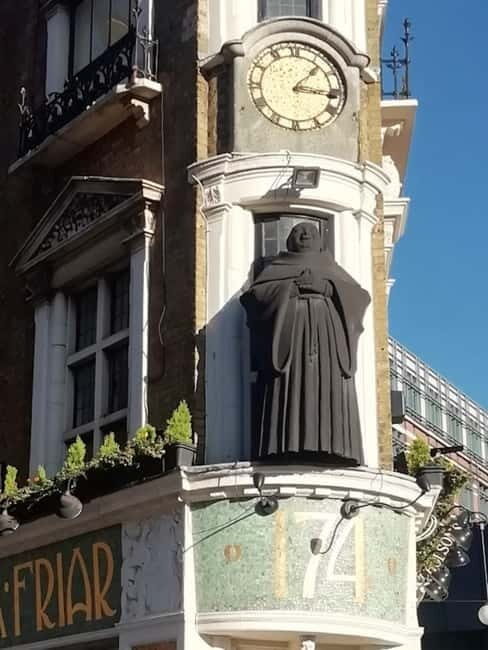 London: Quirky Historical Sites Private Walking Tour - The Sum Up