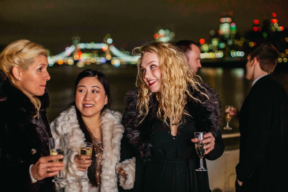 London: River Thames Dinner Cruise - Accessibility Features