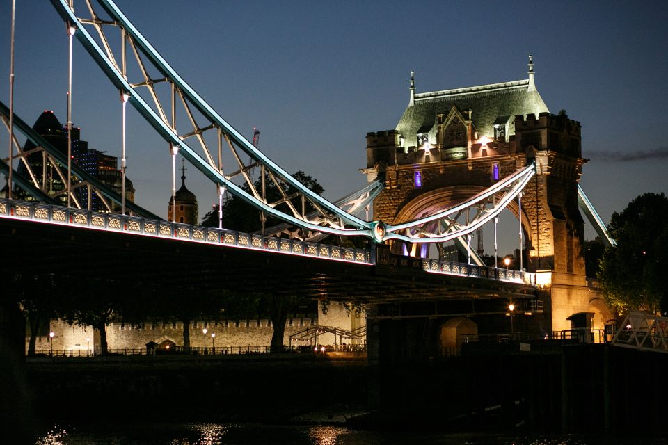 London: River Thames Dinner Cruise With Live Jazz - Experience and Entertainment