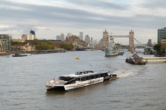 London Roundtrip Thames Cruise Uber Boat by Thames Clippers - Key Points