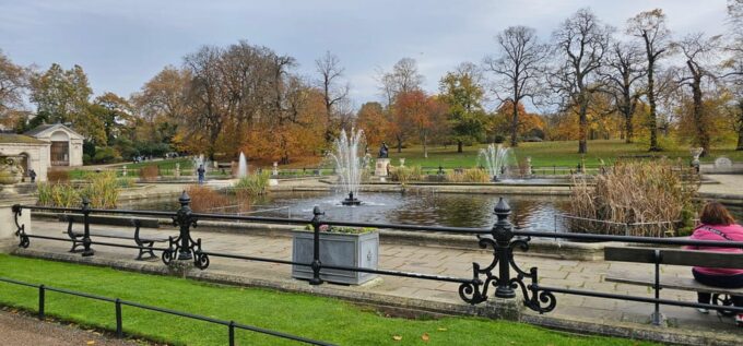 London: Royal Kensington Walking Tour - Exploring Kensington Palace