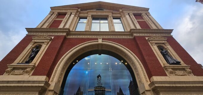 London: Royal Kensington Walking Tour - Sum Up